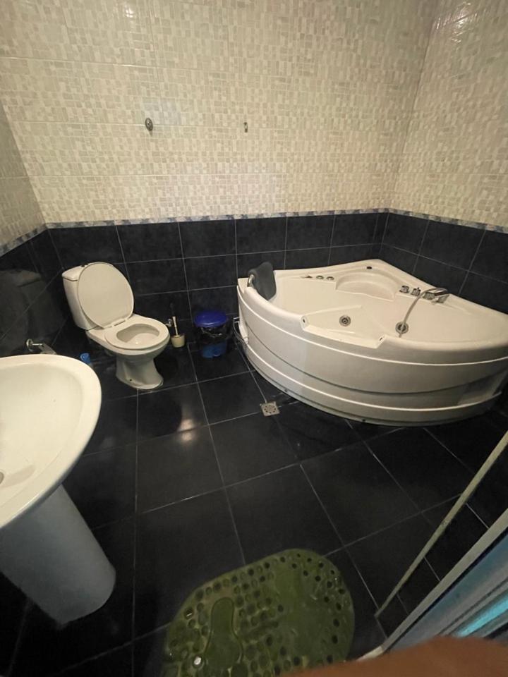 Aero Hotel Tour Armenia P'arak'ar Bagian luar foto